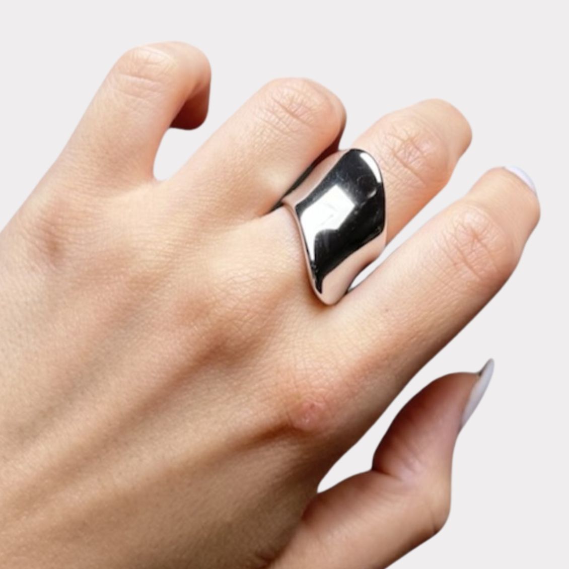 Anello Astra